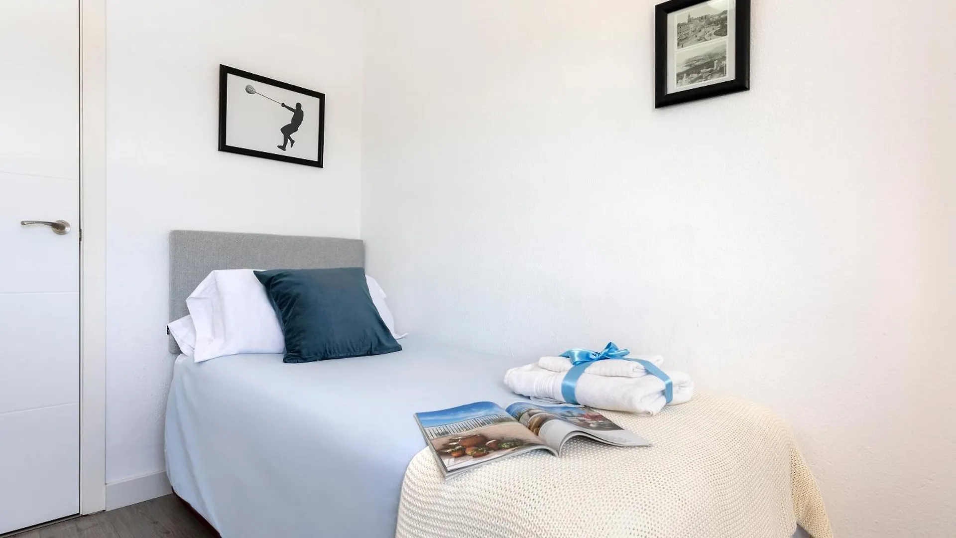 Mrapartment Centre&Beach Airport&Train Malaga Apartment