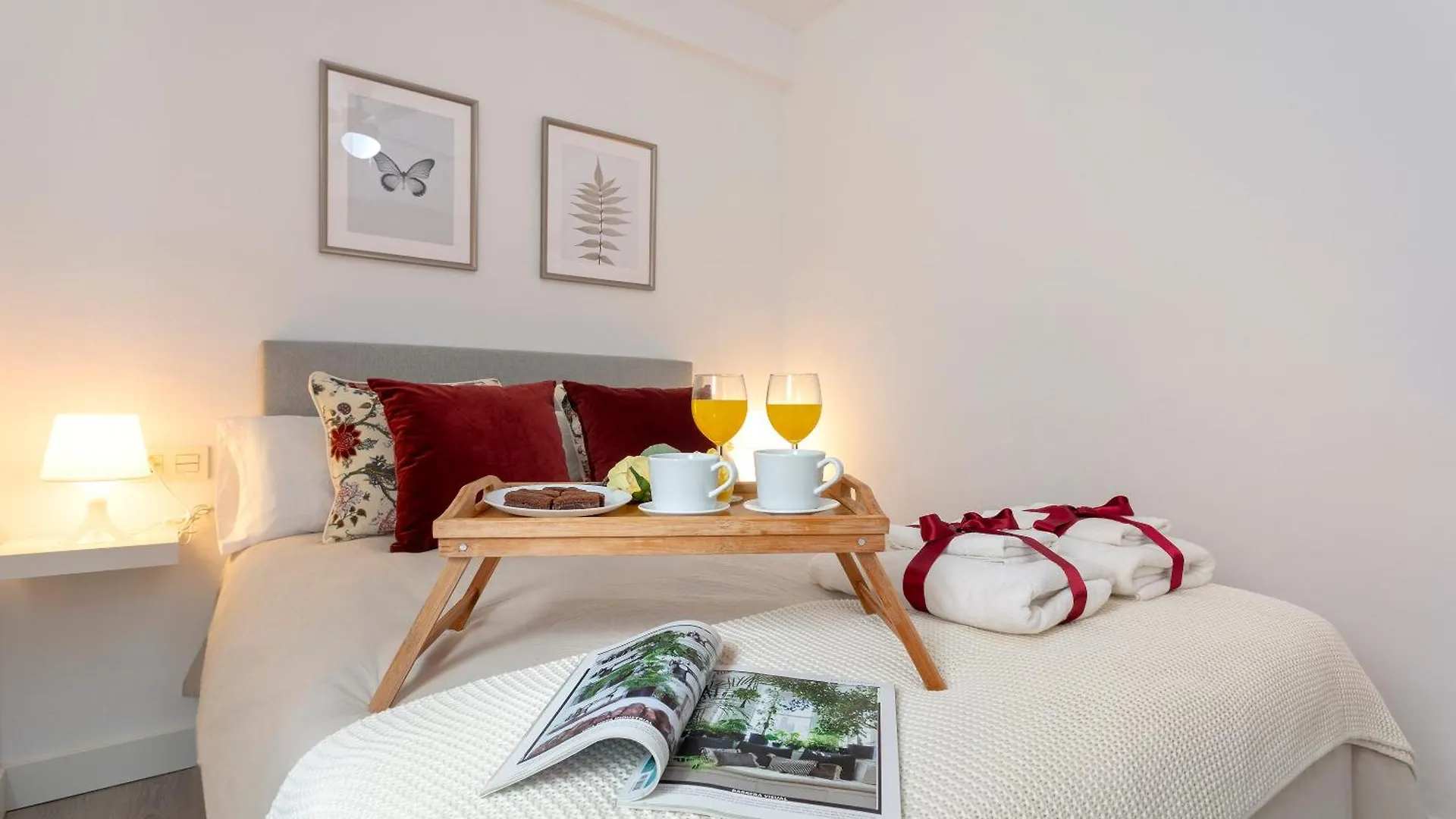 Mrapartment Centre&Beach Airport&Train Malaga Spain