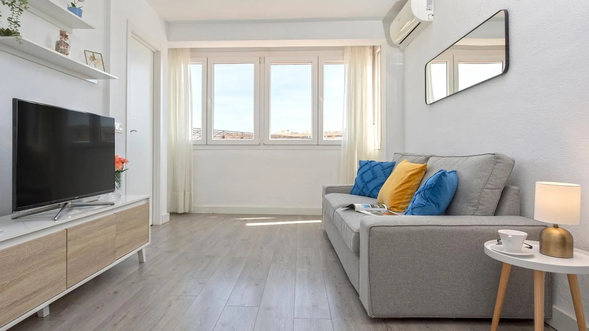 Mrapartment Centre&Beach Airport&Train Malaga